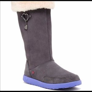 Brand new girls Ugg boots